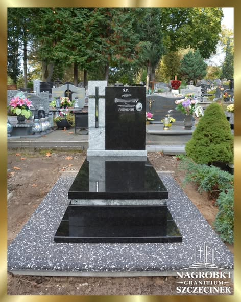 Nagrobek Black Pearl i Viscount White, widok od frontu