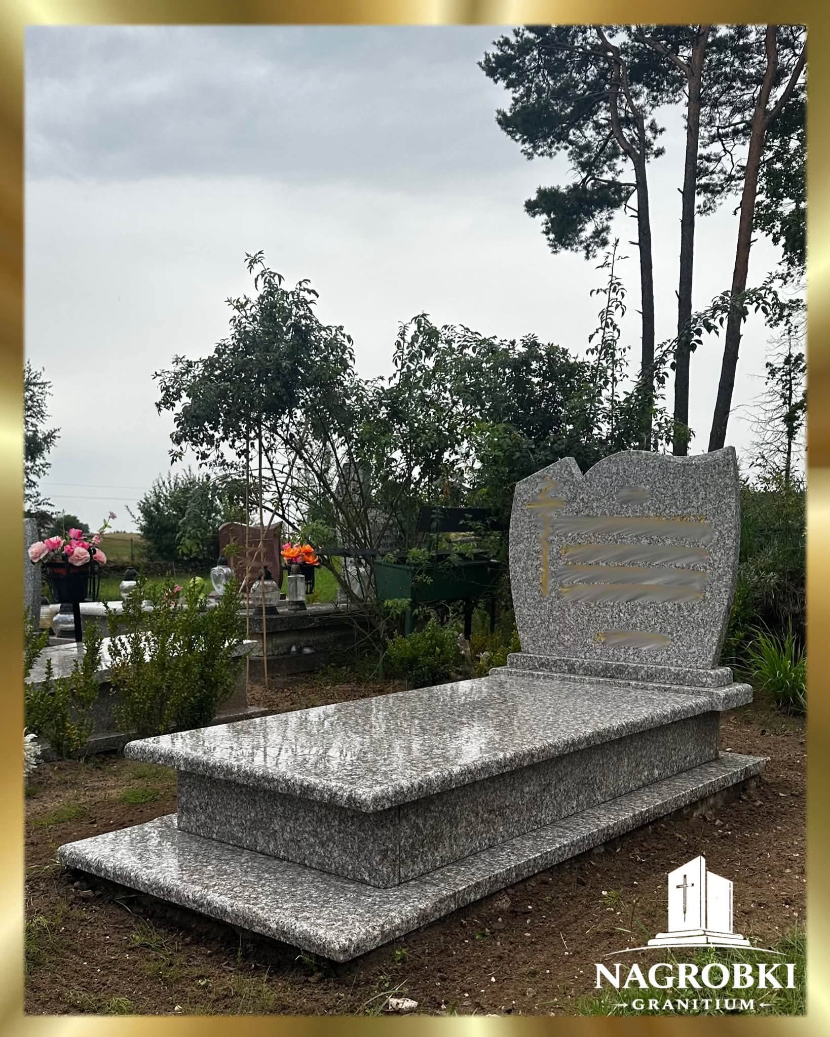 Nagrobek z granitu Brąz Królewski