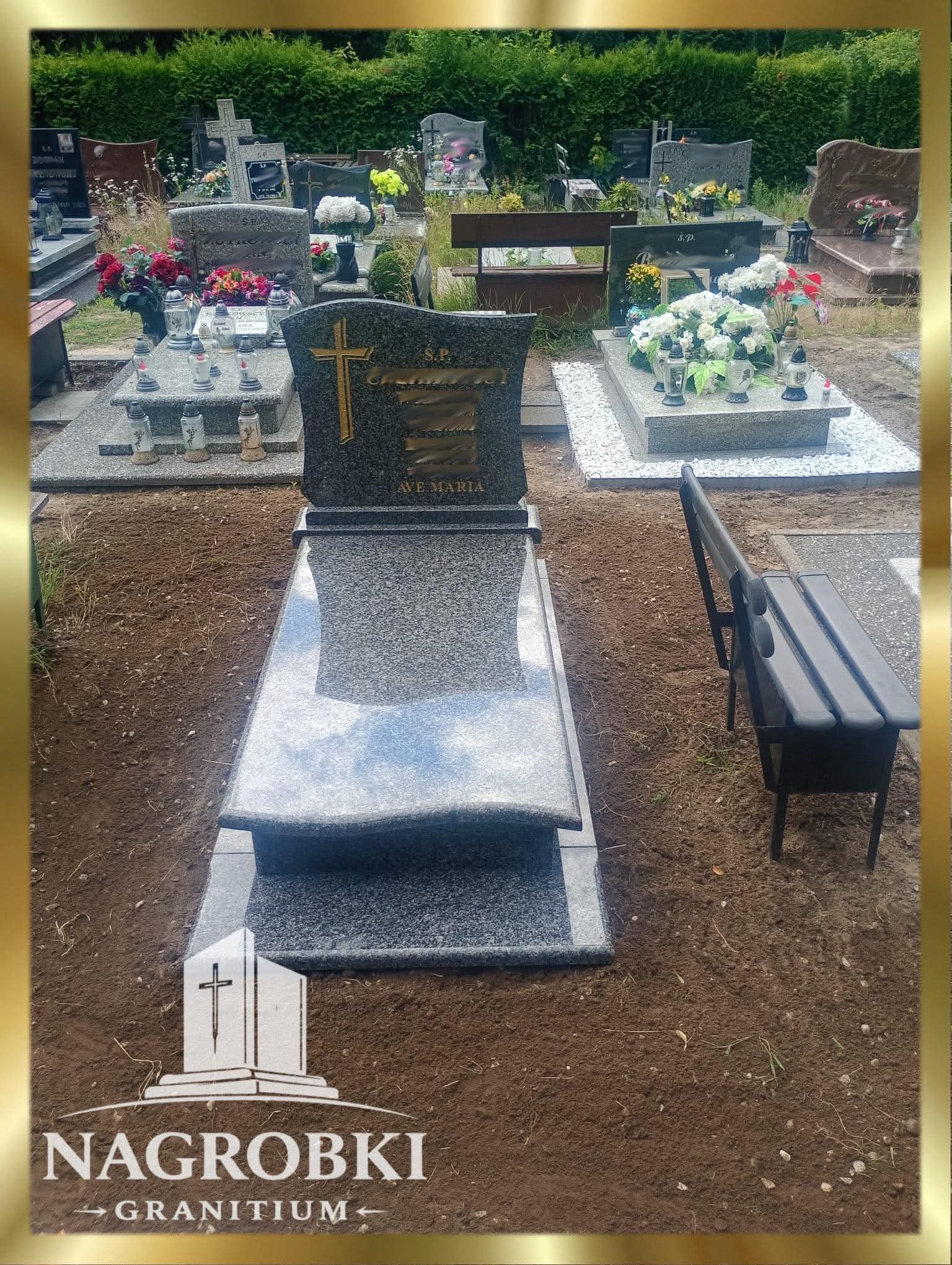 Montaż nagrobka - widok frontalny