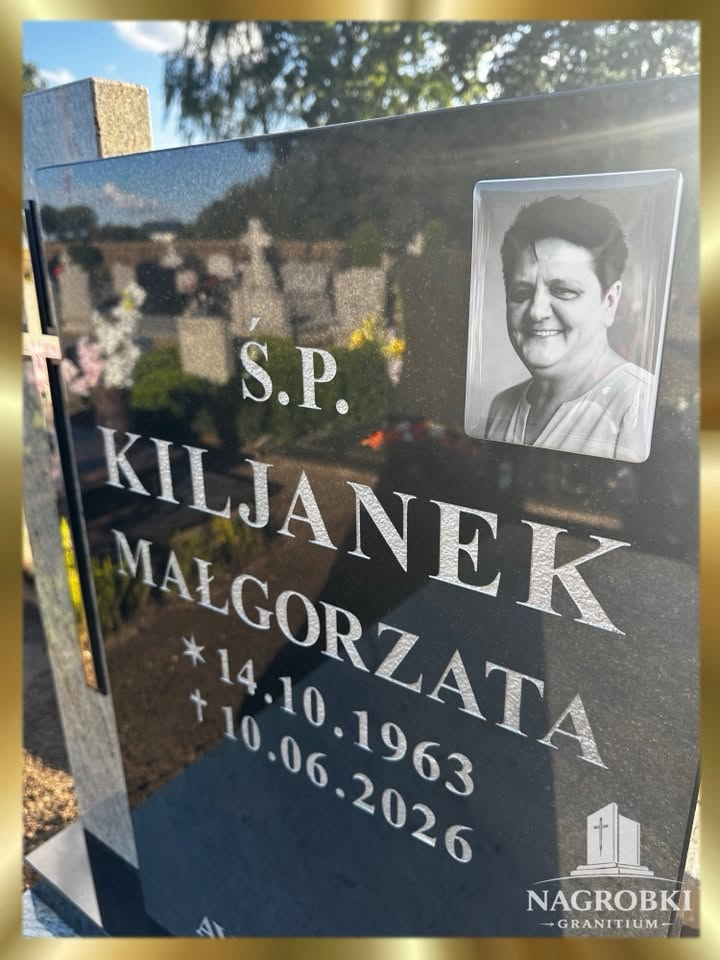 Detal tablicy i portretu na nagrobku